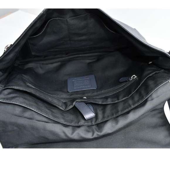 Coach men’s messenger bag - Picture 3 of 3